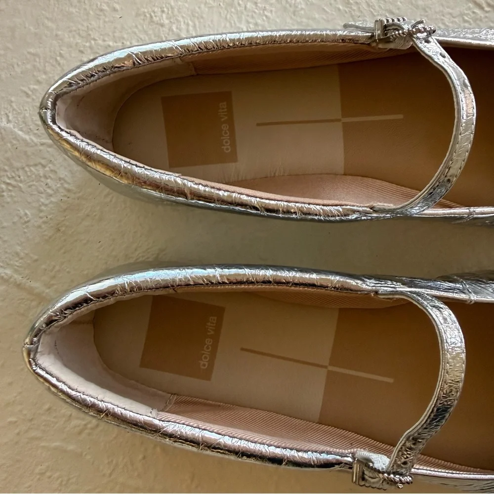 NEW Dolce Vita Reyes Ballet Flats in Silver - Picture 5 of 8